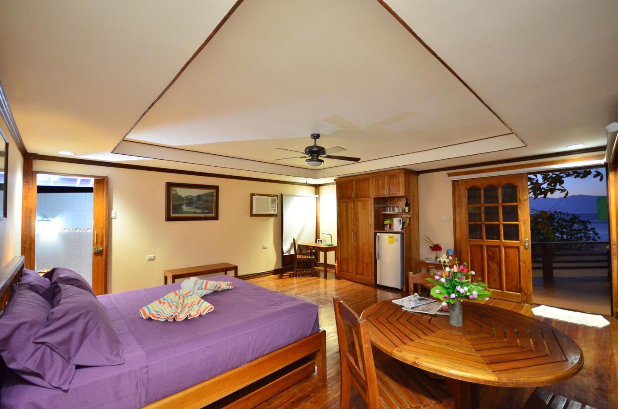 Arena Island Resort Room photo
